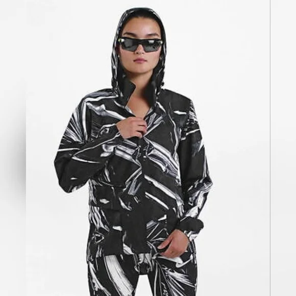 Nike Jackets Coats Nike Womens Shield Running Jacket Ghost